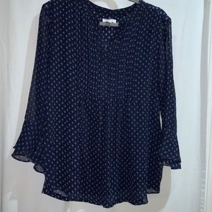 Charter Club peasant blouse Sz L Sheer bell sleeves pintucks V neck curved hem
